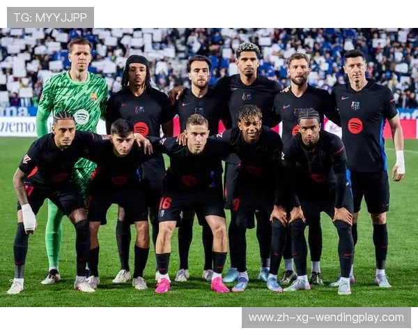 西甲联赛赛季前瞻：巴萨与皇马的竞争局势